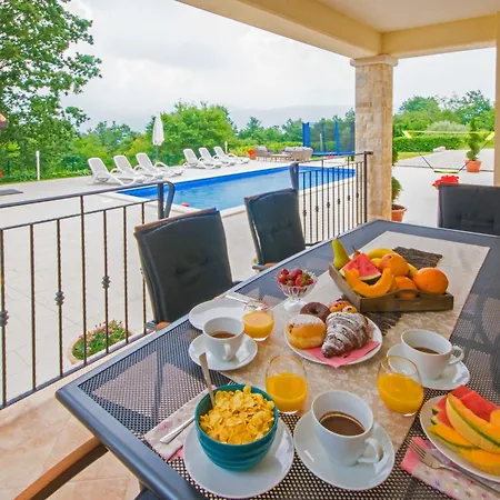 Olifi, A Peaceful Surrounded By Nature Prázdninový dům Kršan